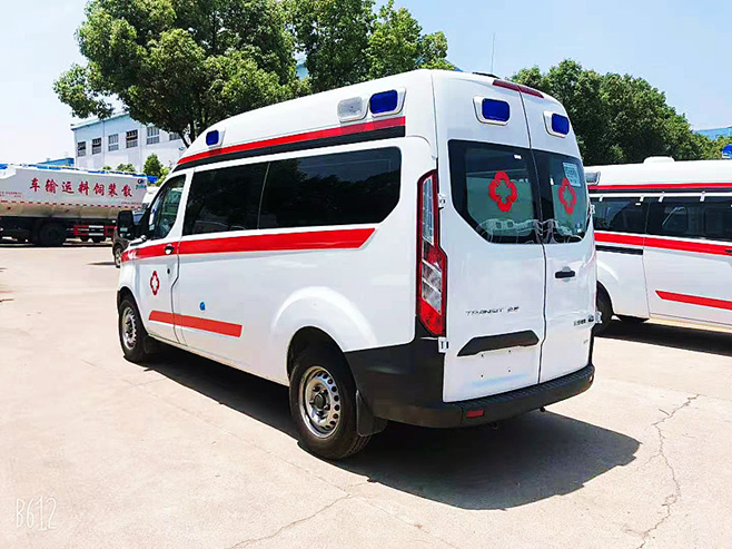 福特全順V362汽油版ABS一體化內(nèi)飾救護(hù)車(chē)